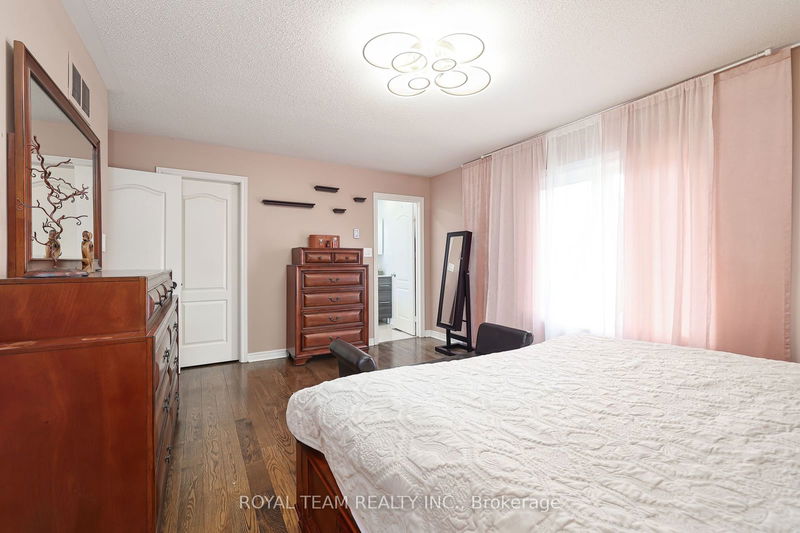 122 Sweet Water Cres  Richmond Hill, L4S 2B4 | Image 24