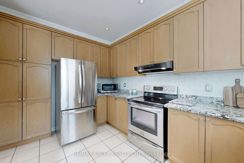 54 Willow Heights Blvd  Markham, L6C 2Z5 | Image 12