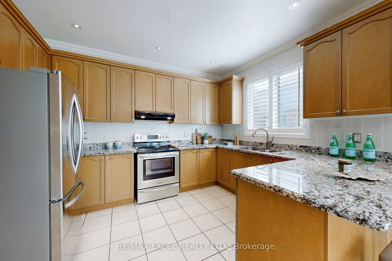 54 Willow Heights Blvd  Markham, L6C 2Z5 | Image 14