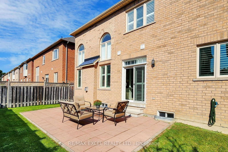 54 Willow Heights Blvd  Markham, L6C 2Z5 | Image 37