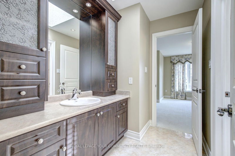 108 Golden Orchard Rd  Vaughan, L6A 0M7 | Image 34