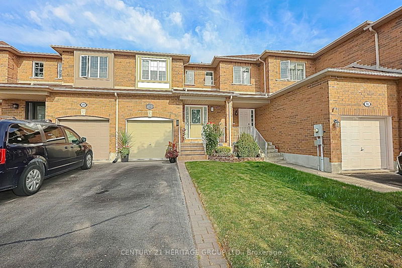 499 Rourke Pl  Newmarket, L3Y 8S9 | Image 2