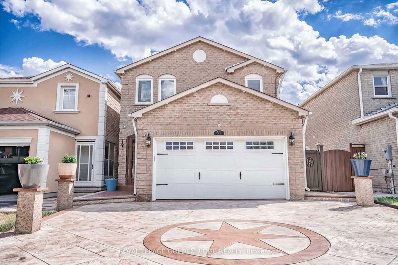 home for lease on 51 Ketchum Crescent