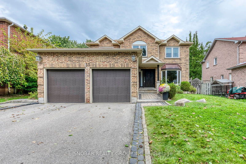 53 Topham Cres  Richmond Hill, L4C 9H2 | Image 2