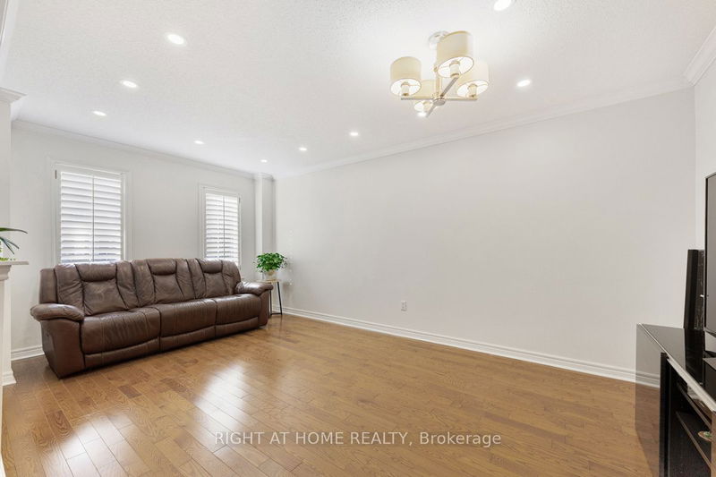 1044 Bur Oak Ave  Markham, L6E 1H7 | Image 5