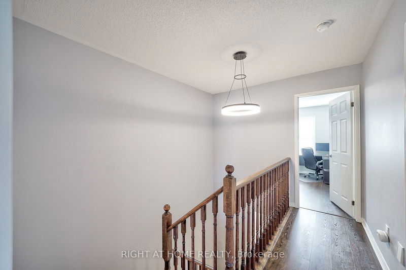 82 Orr Dr  Bradford West Gwillimbury, L3Z 0B9 | Image 24