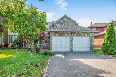 91 Eleanor Circ  Richmond Hill, L4C 6K6 | Image 1