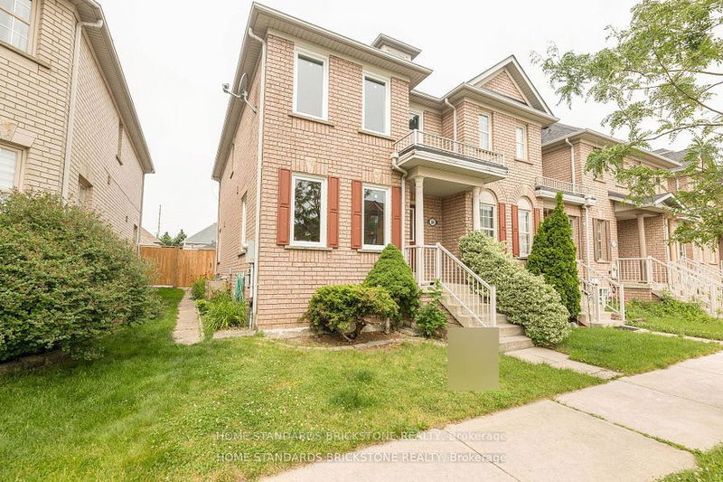 18 Ellesmere St  Richmond Hill, L4B 4J4 | Image 2