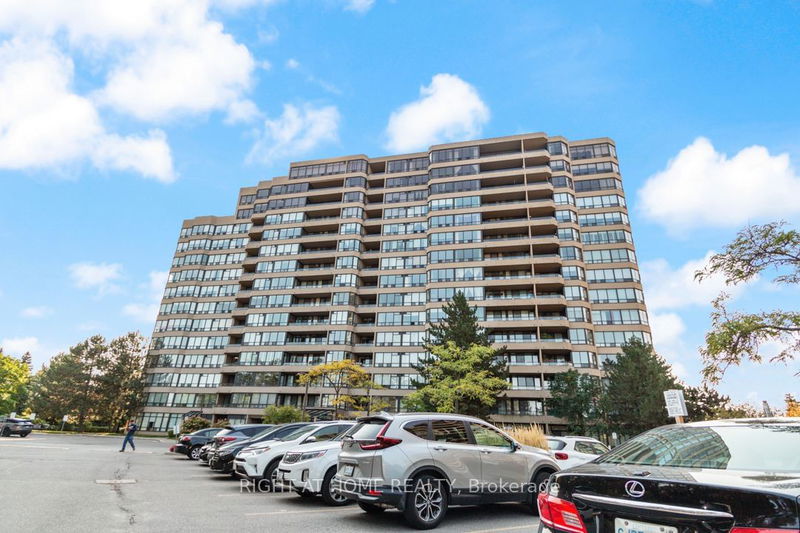  1528 - 32 Clarissa Dr  Richmond Hill, L4C 9R7 | Image 3