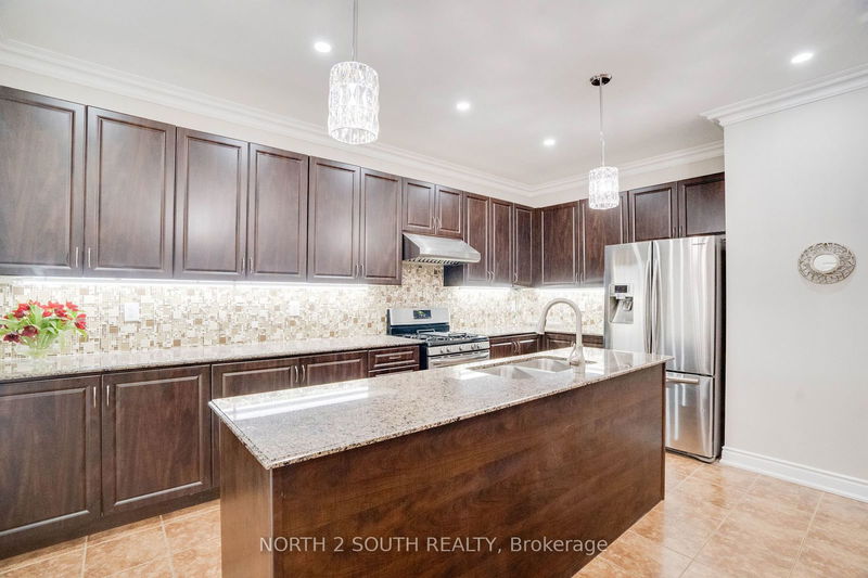 162 Via Borghese St  Vaughan, L4H 0Y7 | Image 14