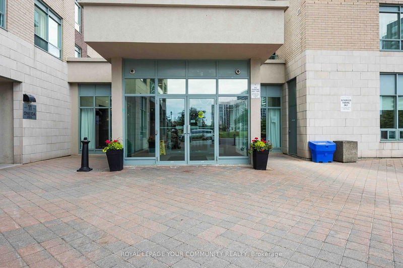  909 - 23 Oneida Cres  Richmond Hill, L4B 0A2 | Image 2