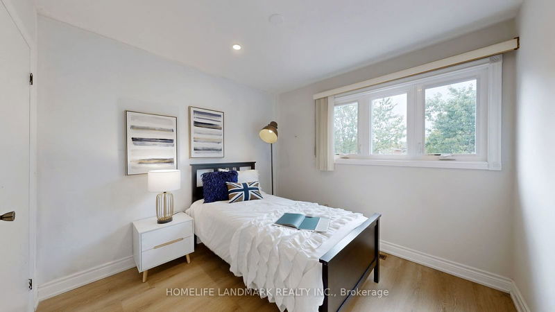 327 Sussex Ave  Richmond Hill, L4C 6B4 | Image 27