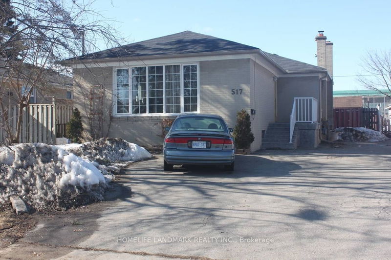 home for lease on Basemt-517 Lynett Crescent