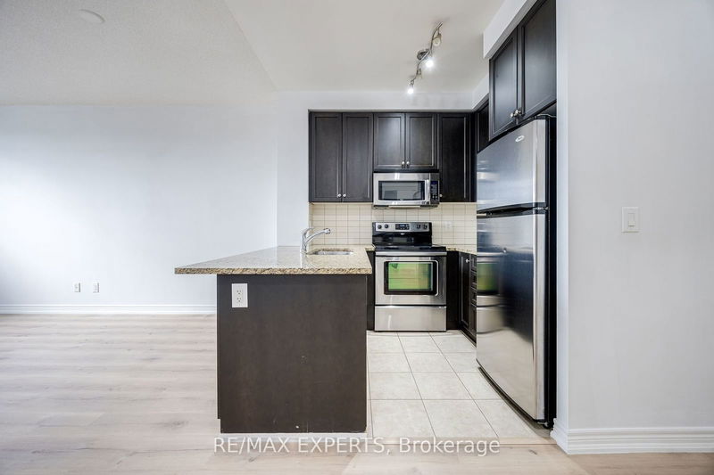  414 - 9245 Jane St  Vaughan, L6A 0J9 | Image 6