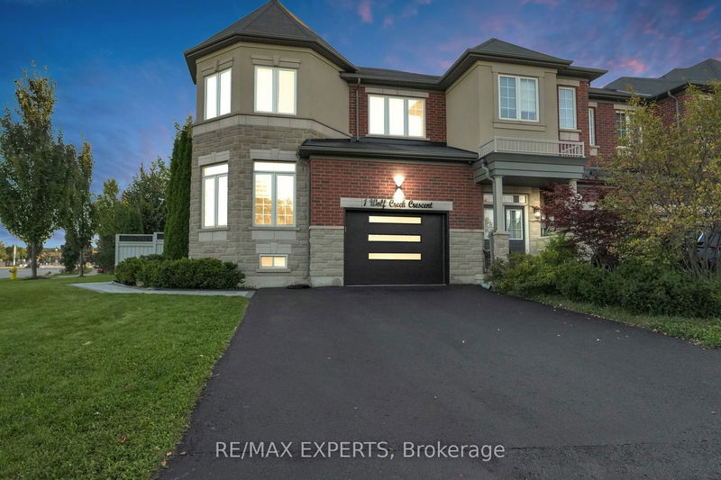 1 Wolf Creek Cres  Vaughan, L6A 4C6 | Image 2