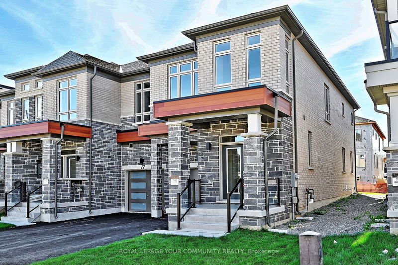 15 Schmeltzer Cres  Richmond Hill, L4E 1A2 | Image 2