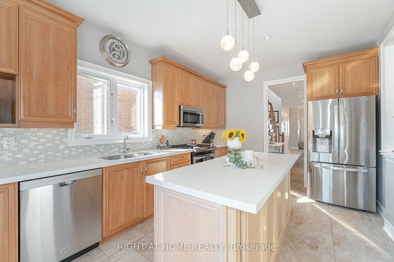 29 Boticelli Way  Vaughan, L4H 0C6 | Image 14