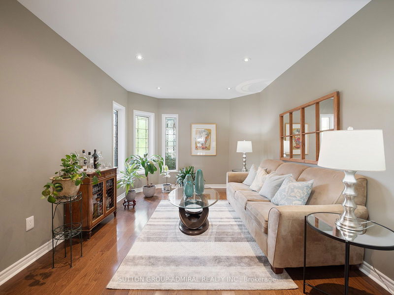 9 El Dorado St  Richmond Hill, L4C 0G9 | Image 3