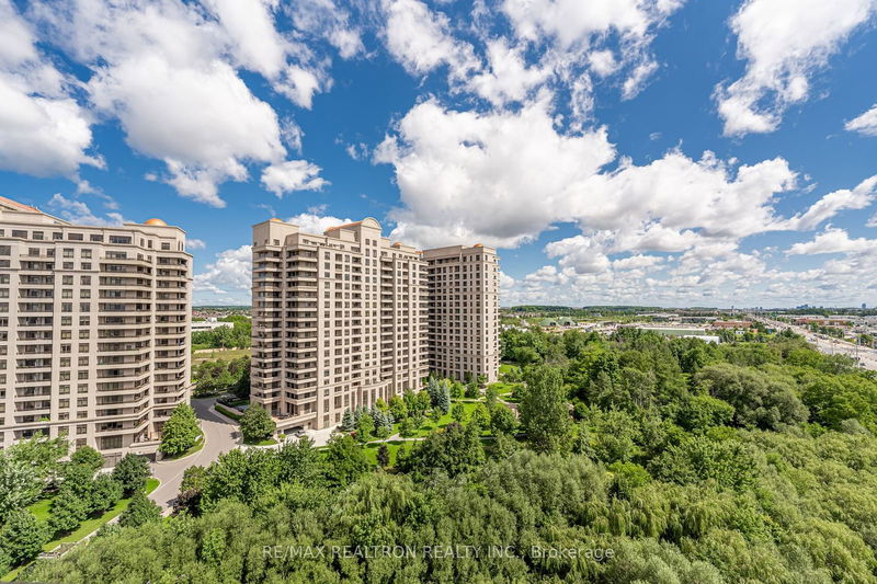  1108 - 9225 Jane St  Vaughan, L6A 0J7 | Image 24