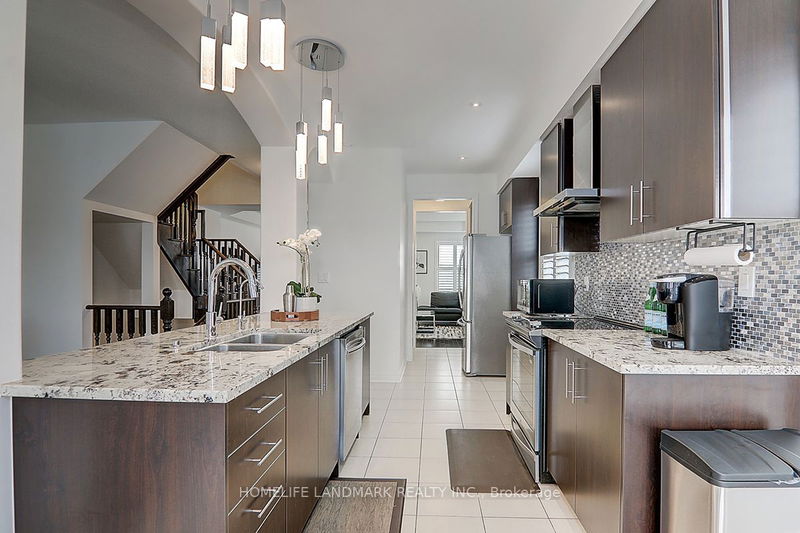 1 Donald Buttress Blvd W Markham, L6C 0J4 | Image 20