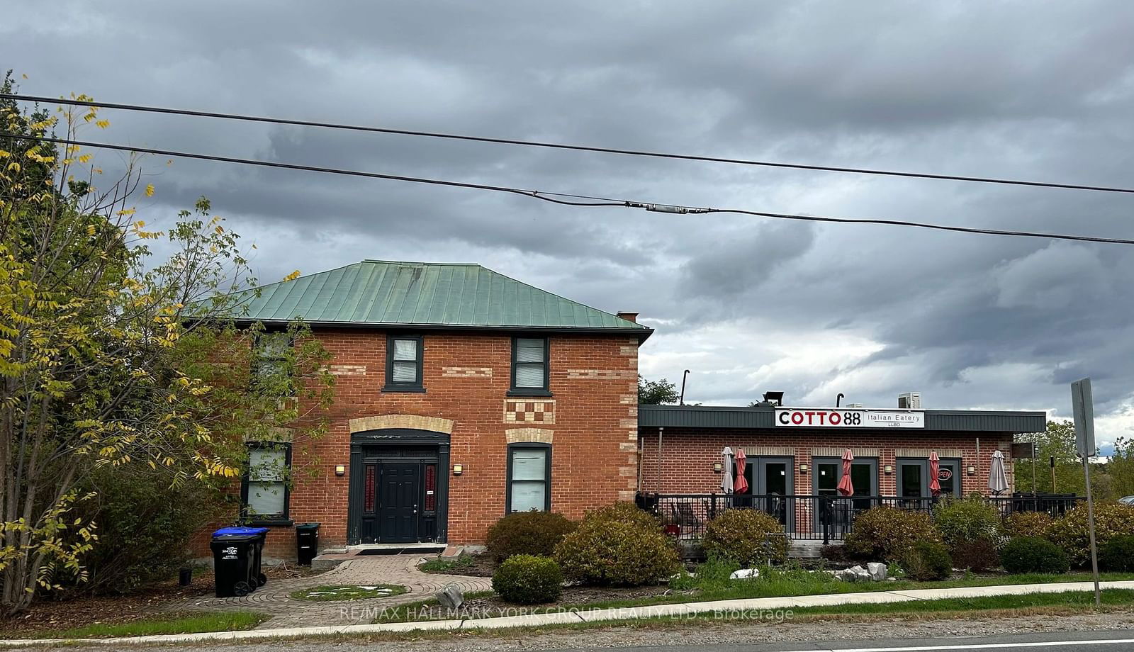 Building in 4240 County 88 Road