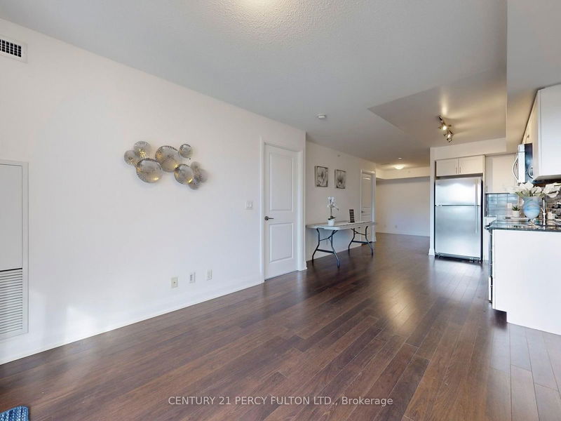  228 - 376 Highway 7  E Richmond Hill, L4B 0C7 | Image 11