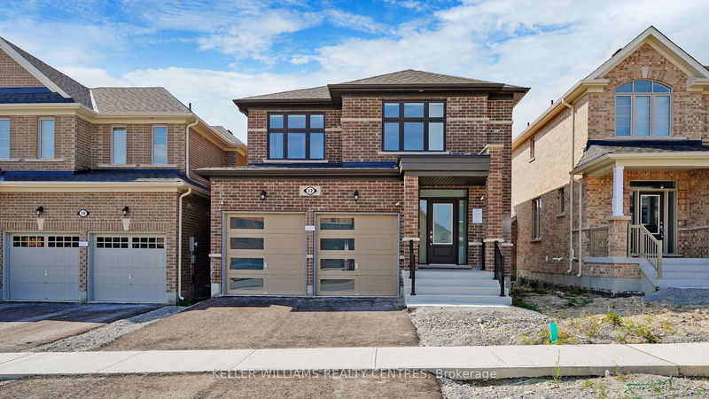 12 Sam Battaglia Cres  Georgina, L0E 1R0 | Image 1