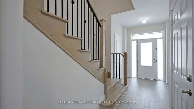 12 Sam Battaglia Cres  Georgina, L0E 1R0 | Image 13