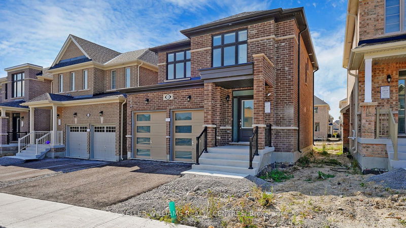 12 Sam Battaglia Cres  Georgina, L0E 1R0 | Image 2