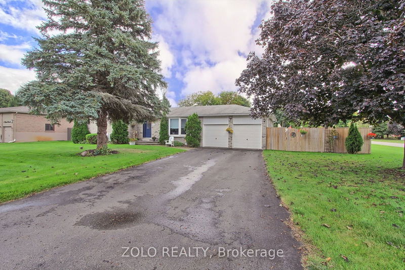 3 Lepard Cres  East Gwillimbury, L9N 1G4 | Image 2