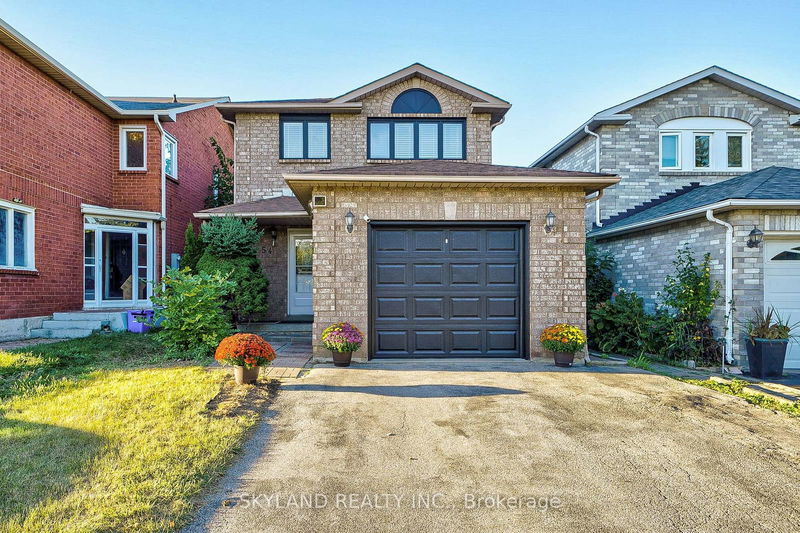 54 Bayel Cres  Richmond Hill, L4S 1C3 | Image 1