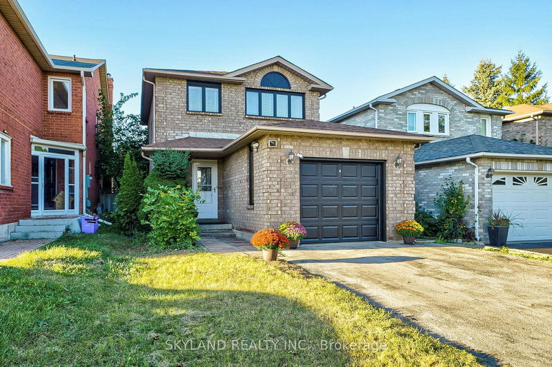 54 Bayel Cres  Richmond Hill, L4S 1C3 | Image 2