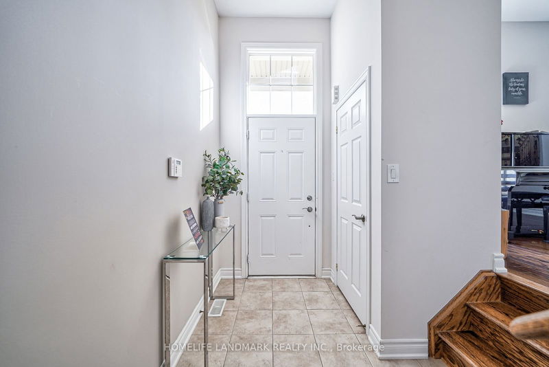 10279 Woodbine Ave  Markham, L6C 0J7 | Image 3