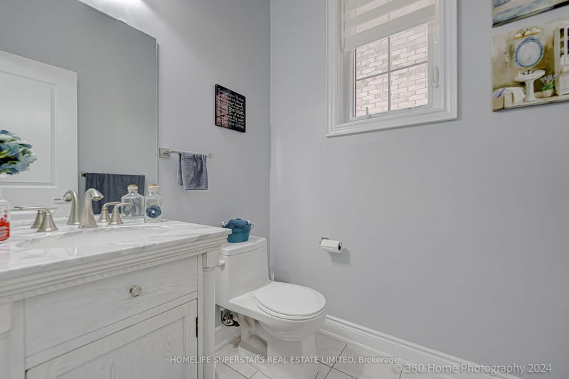 55 Glen Abbey Tr  Vaughan, L4H 3X7 | Image 31