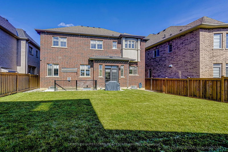 55 Glen Abbey Tr  Vaughan, L4H 3X7 | Image 4