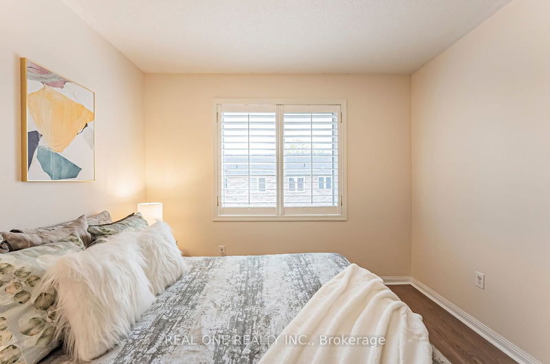 208 Equator Cres  Vaughan, L6A 2Y2 | Image 22