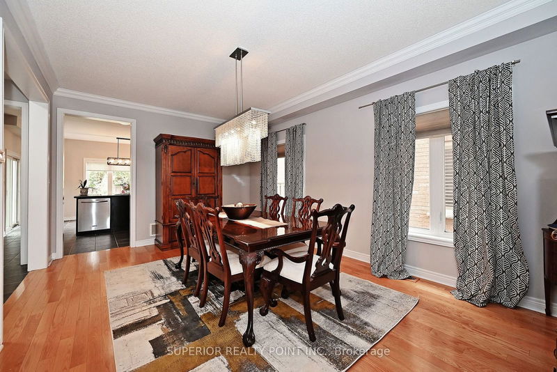 28 Maple Valley Rd  Vaughan, L6A 0X9 | Image 5