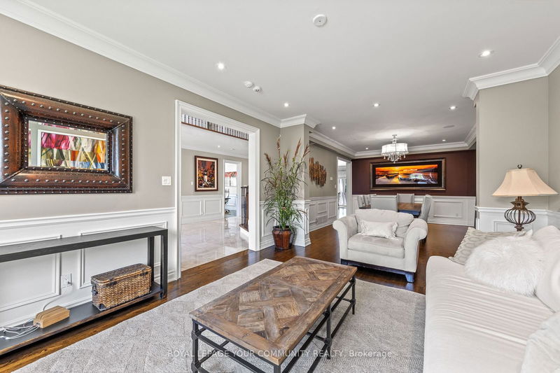 6 Magistrale Crt  Richmond Hill, L4C 0H3 | Image 8