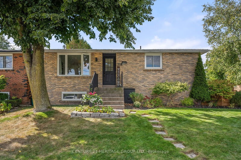 318 Walker Ave  Bradford West Gwillimbury, L3Z 1X7 | Image 2