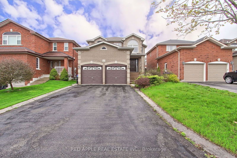 64 Metcalfe Dr  Bradford West Gwillimbury, L3Z 3C7 | Image 3