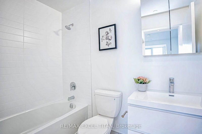  411 - 38 Simcoe Promenade   Markham, L6G 1B3 | Image 25