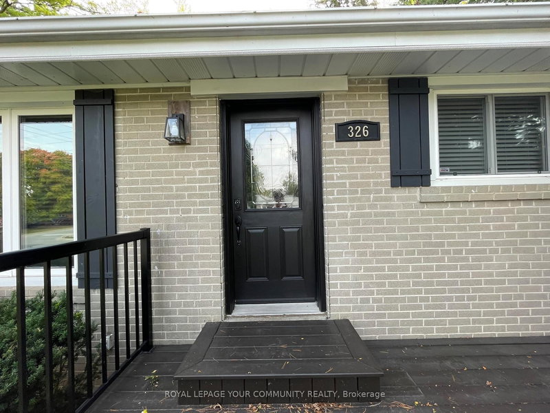 326 Rupert Ave, Whitchurch-Stouffville, L4A 1C9 | Image 3