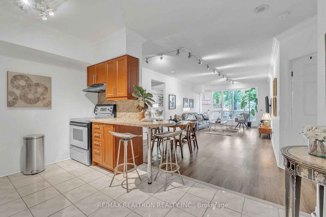117 - 7398 Yonge Street