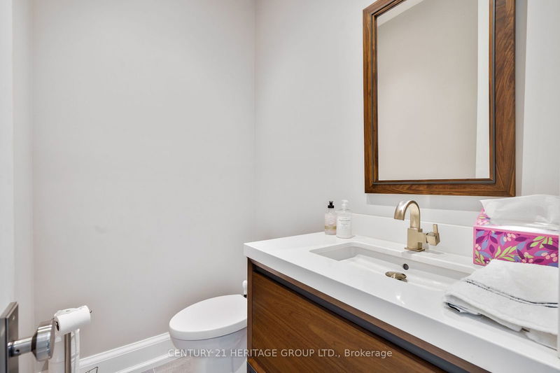 109 Kennedy St W Aurora, L4G 2L8 | Image 15