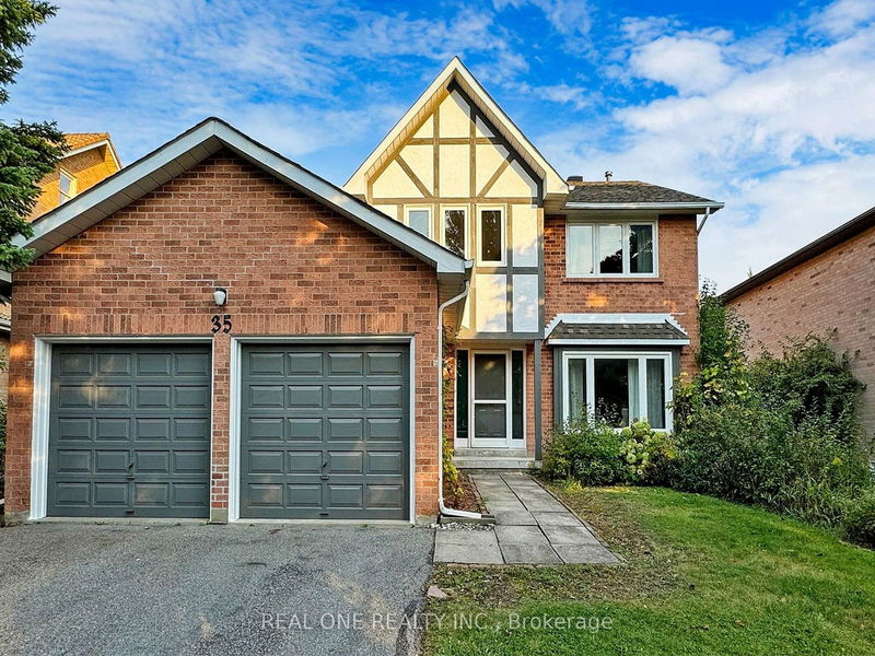 35 Aitken Circ  Markham, L3R 7L2 | Image 2