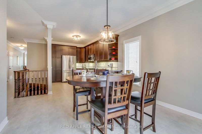 371 Woodspring Ave  Newmarket, L3X 3H1 | Image 18