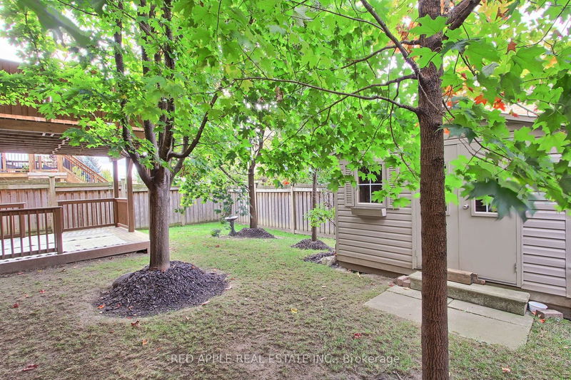 371 Woodspring Ave  Newmarket, L3X 3H1 | Image 40