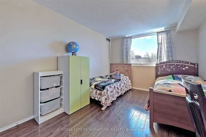  321 - 326 Major Mackenzie Dr E Richmond Hill, L4C 8T4 | Image 26