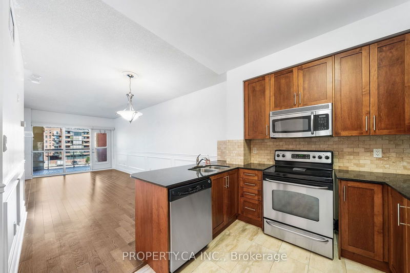  401 - 160 Woodbridge Ave  Vaughan, L4L 0B8 | Image 23