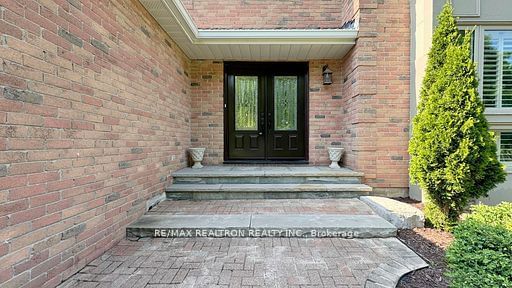 108 Cranberry Lane  Aurora, L4G 5Z3 | Image 3